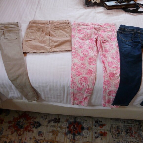 Girls Size 6-7 Bottoms Lot - Three pants one skirt - Picture 9 of 9